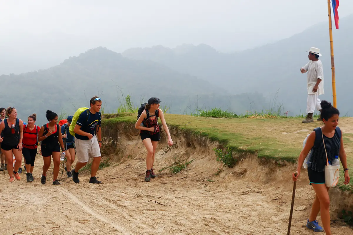 ruta a ciudad perdida tayrona