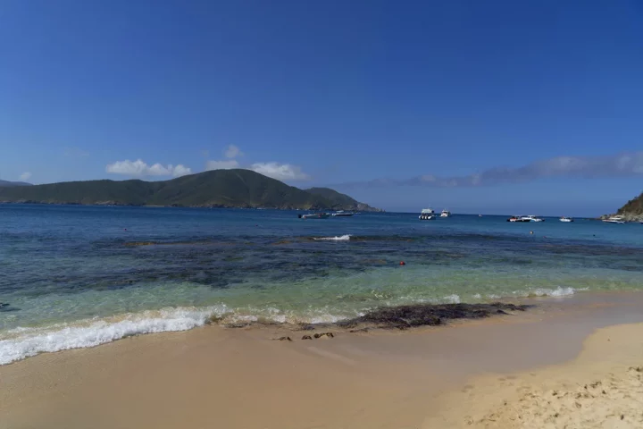 playa cristal neguanje